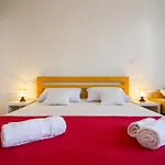 Apartman Music School