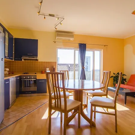Music School Apartment Split