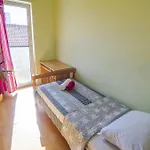 Music School * سبليت